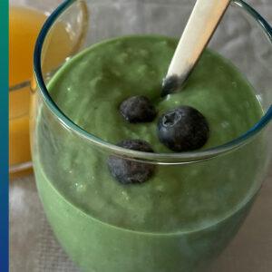 Healthy Breakfast - green smoothie