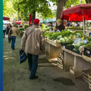 Organic produce market